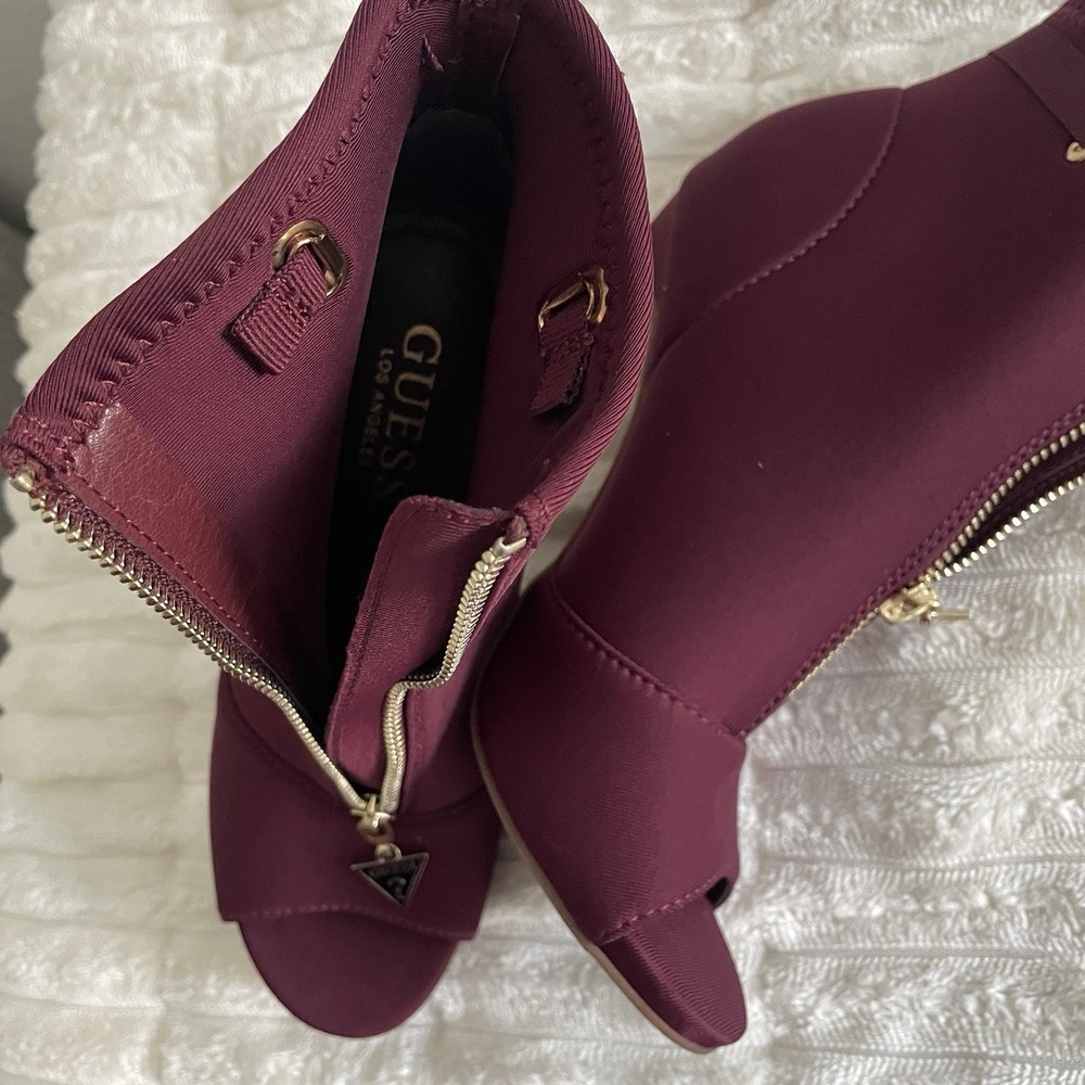 Guess Los Angeles Sz 6 Miranda Purple Heeled Boots with Front Zipper Gold Accent - Picture 7 of 10